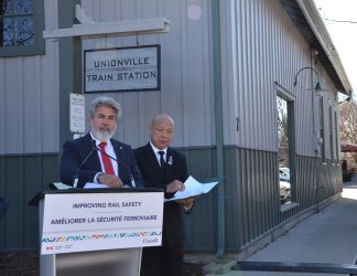 <b>ôڴ׶ͺܶٵ·ȫشͶ</b>