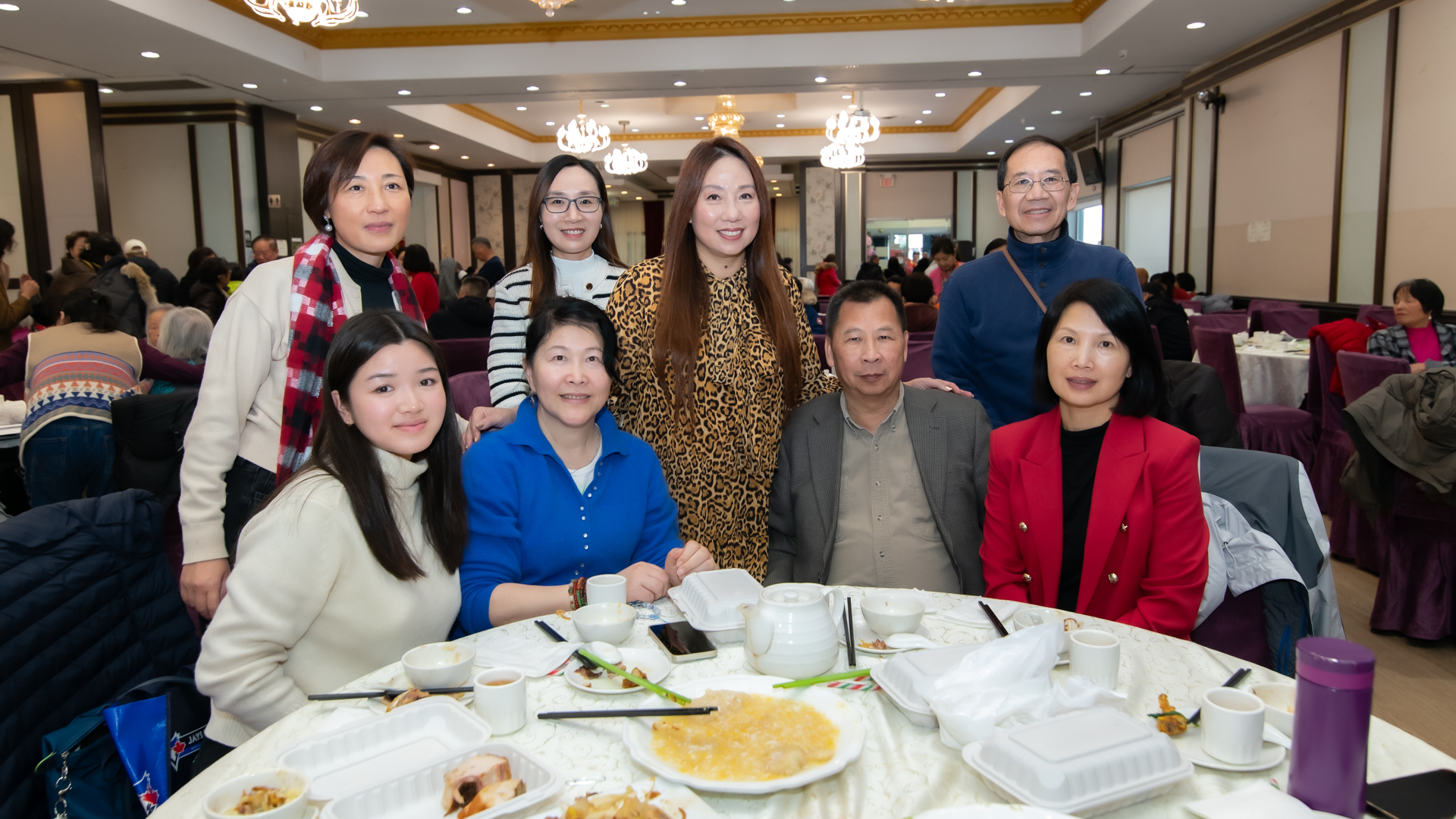 逾350位华人长者齐聚万锦圣诞午餐学习暨派对,市长盛赞前所未见