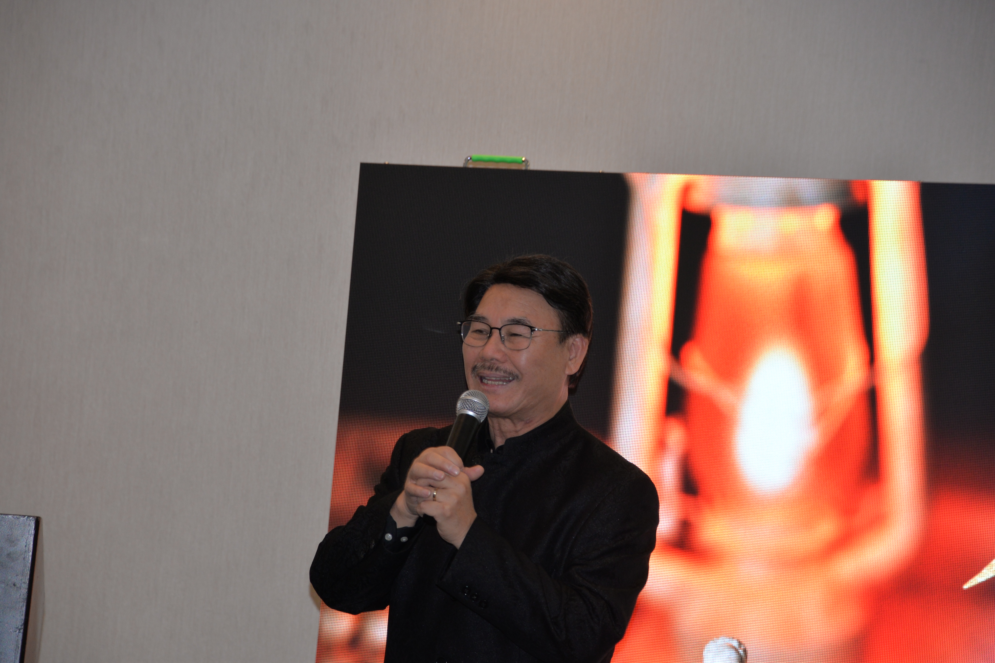 ��¼Ƭ������ļ���•����������������ǡ����ⲥ����ʽ��