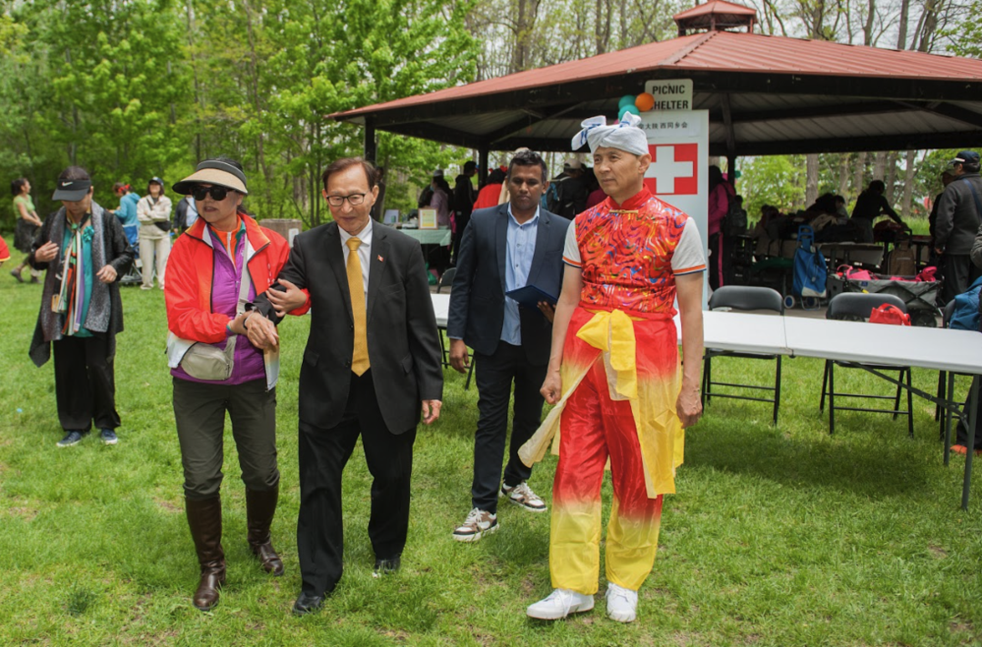 һȺվڲݵAI ɵݿܲȷ