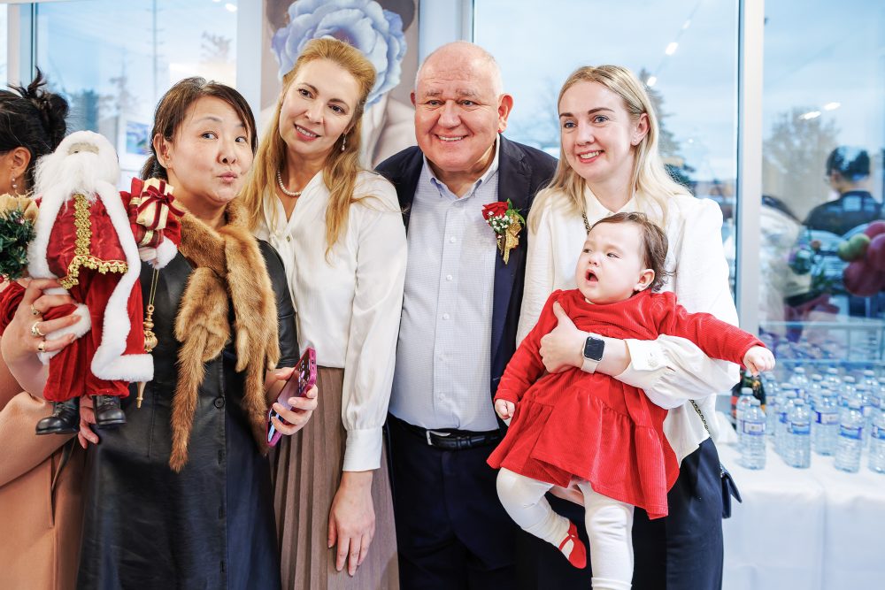 社区医疗服务四十载,开启品牌发展新篇章 ——爱群医疗中心盛大