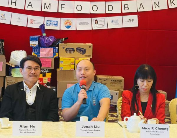 万锦市区域议员何胡景举办万家灯火食物募捐大行动