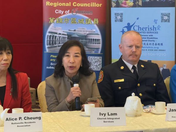 万锦市区域议员何胡景举办万家灯火食物募捐大行动