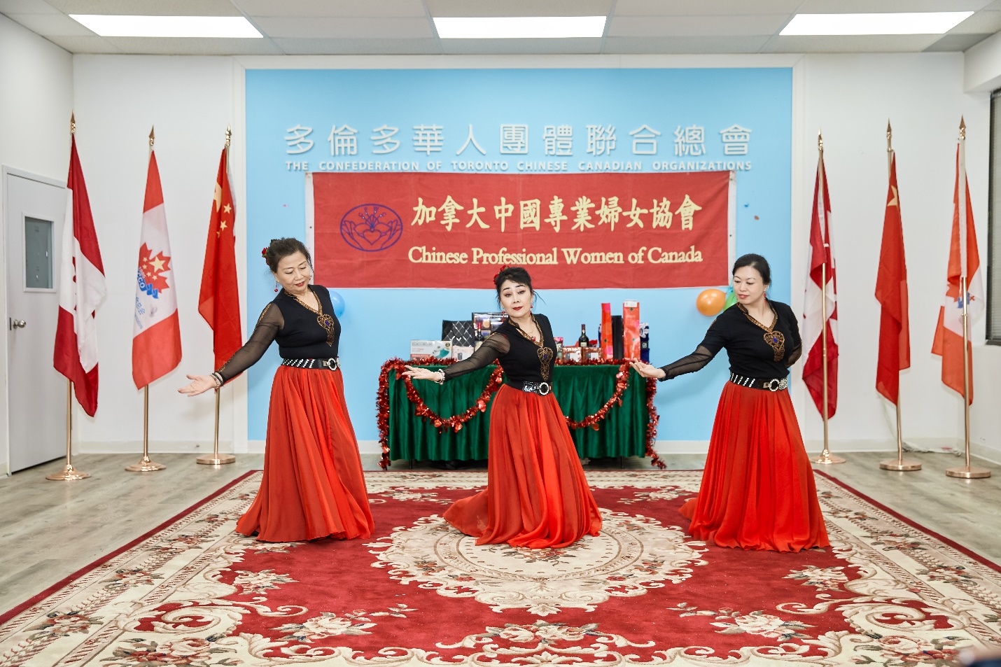 ӭ�¾��� �����³̡������ô��й�רҵ��ŮЭ��ӭ����������Բ��