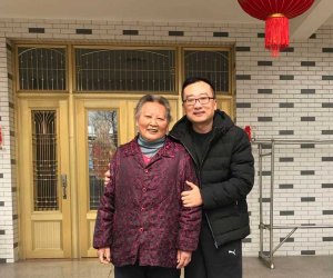 母亲的“网椅”