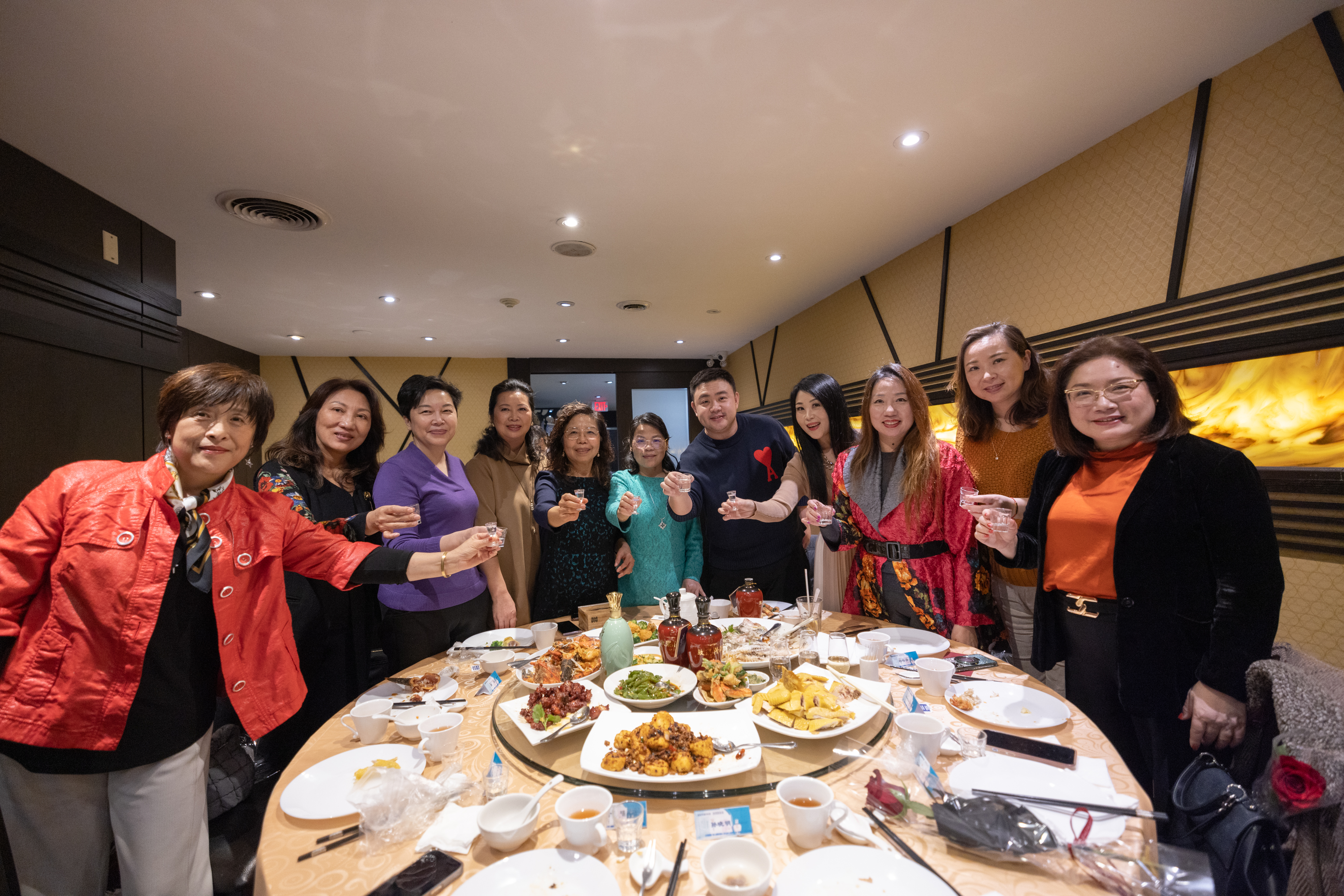 �ھ��ڶ��׶�ɹ��ٰ조õ��Ʈ�� ��Ҷ�������ܳ�Ů�Էھ�Ʒ����