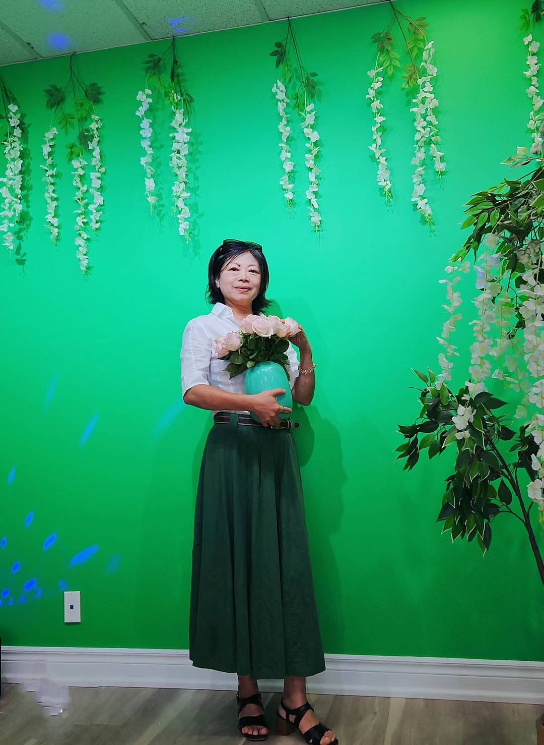 加拿大移民女性成长俱乐部举办中秋节聚会及能量疗愈体验活动