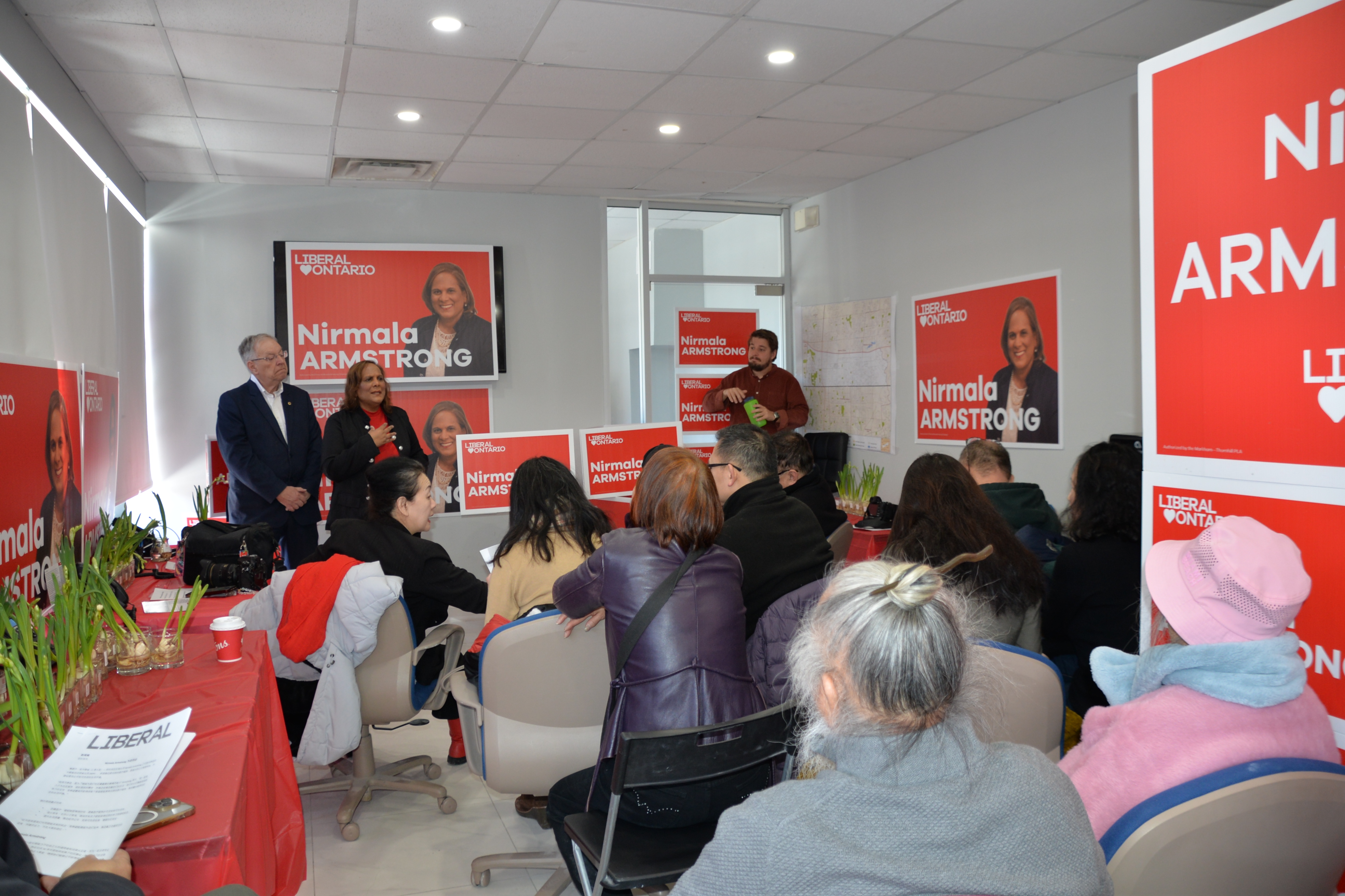 Nirmala  Armstrong  Ϊս