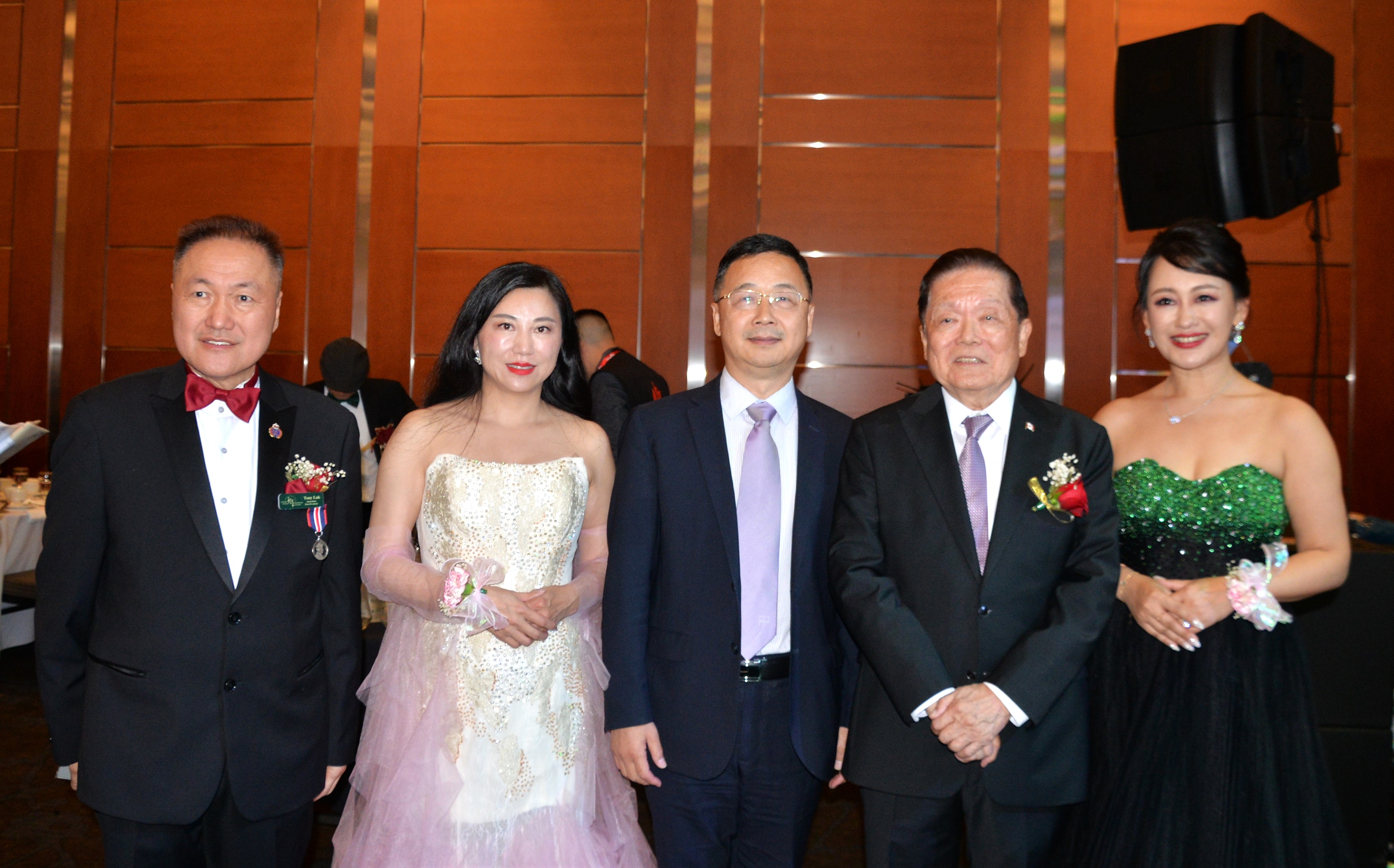 聚势成光·智驭未来——士嘉堡约克区华商会42周年庆典圆满落幕