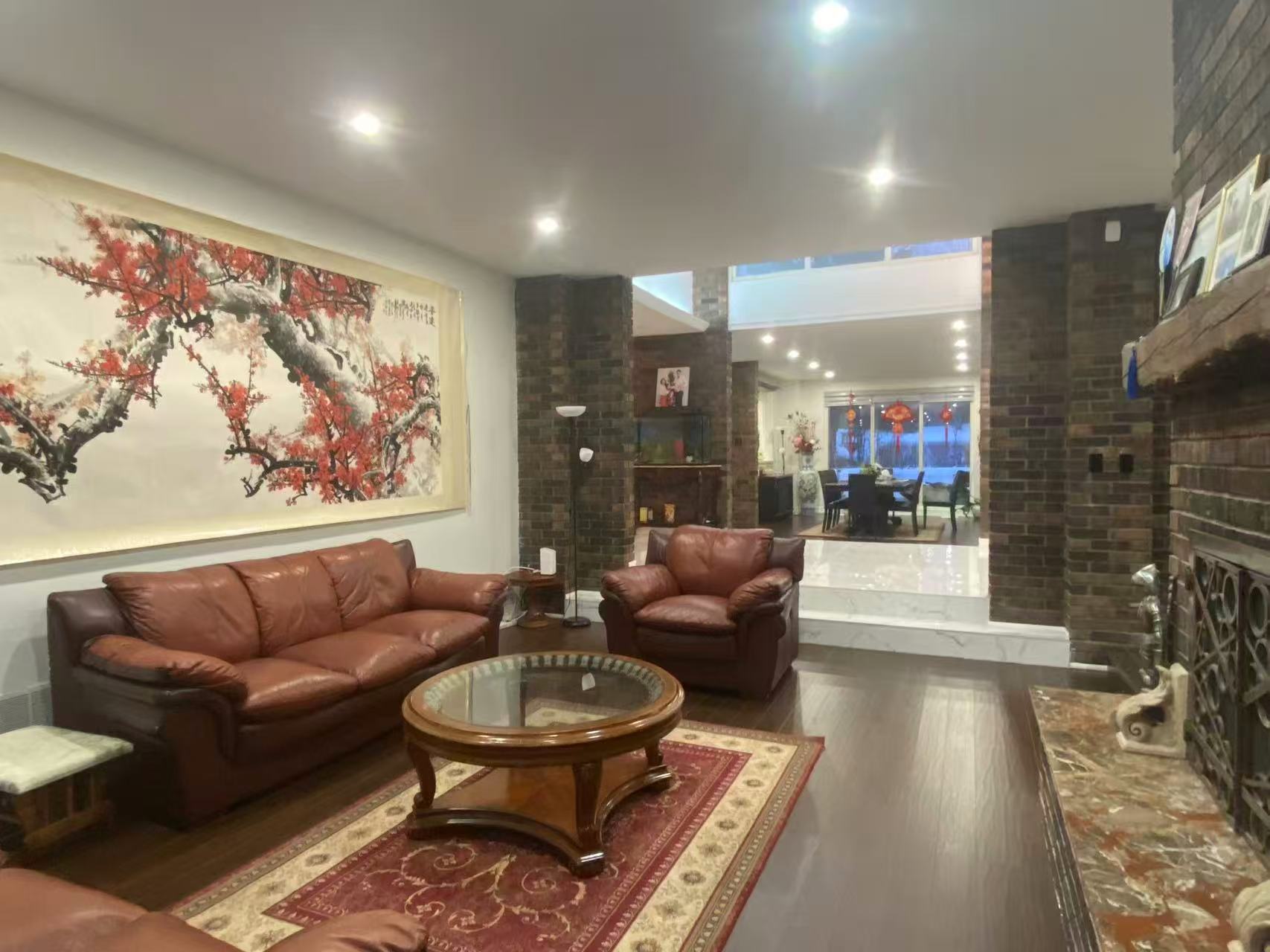 徐博士独家代理皇帝镇豪宅75Kingsworth Rd.本周日将举行展销导购
