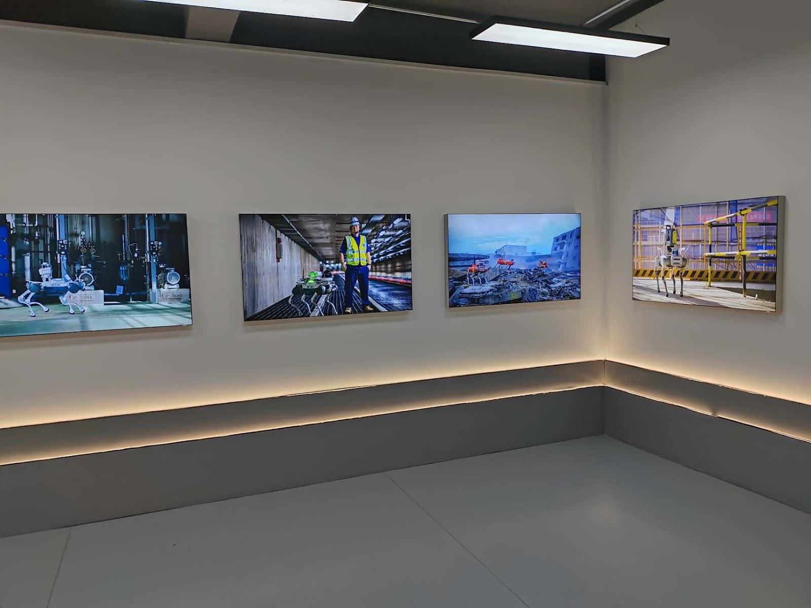 加拿大浙江总商会与加中校友商盟国际科技考察团访问浙江大学—系