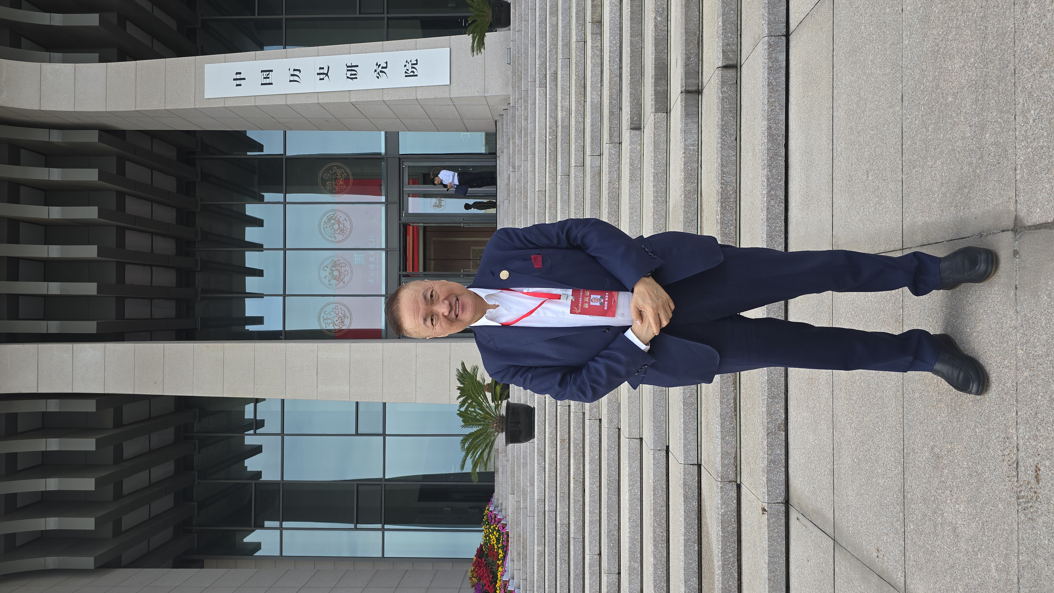 加中海外交流协会会长陆炳雄廿五载赤子情,同庆中国七十六载华诞
