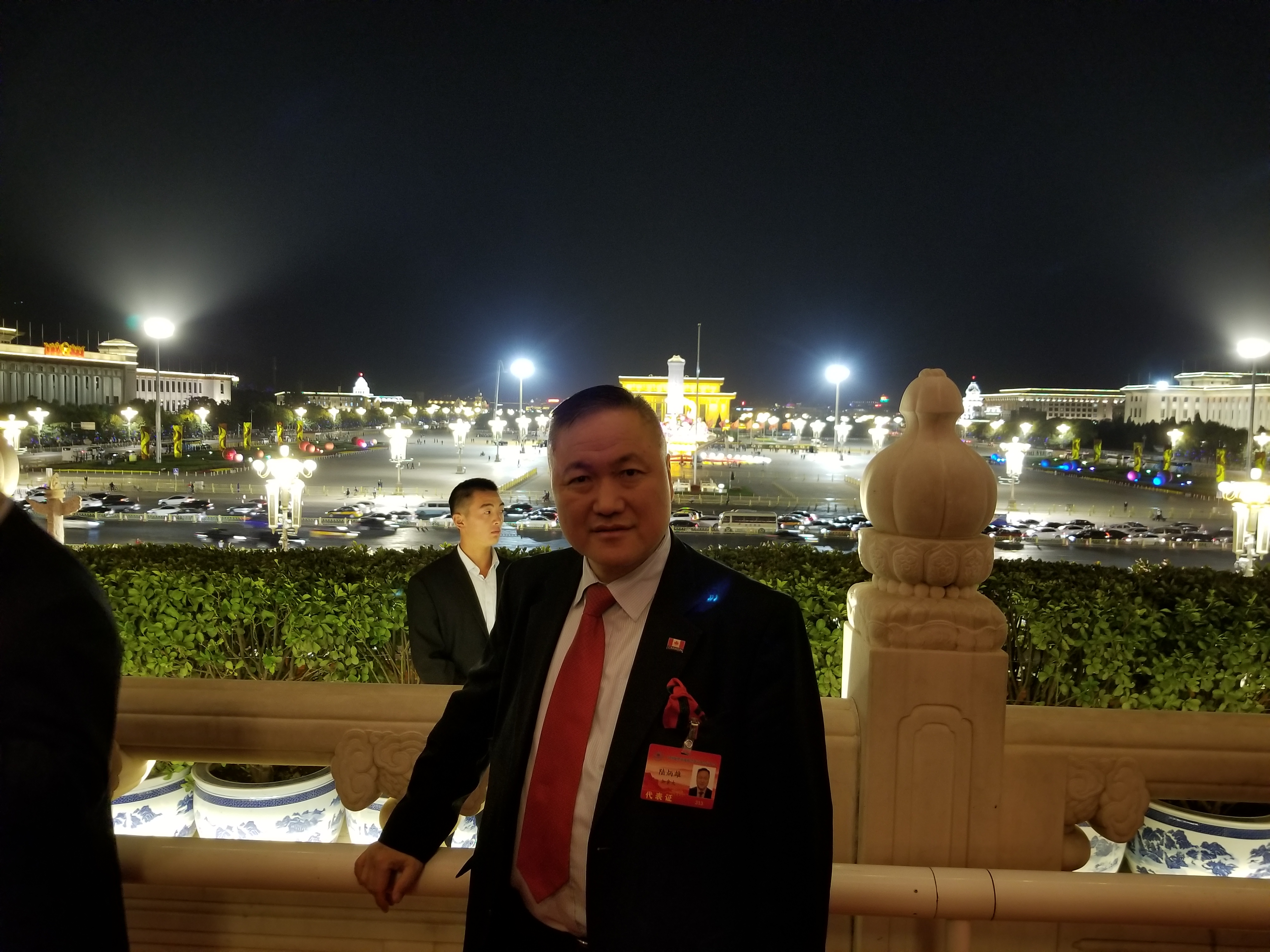 加中海外交流协会会长陆炳雄廿五载赤子情,同庆中国七十六载华诞