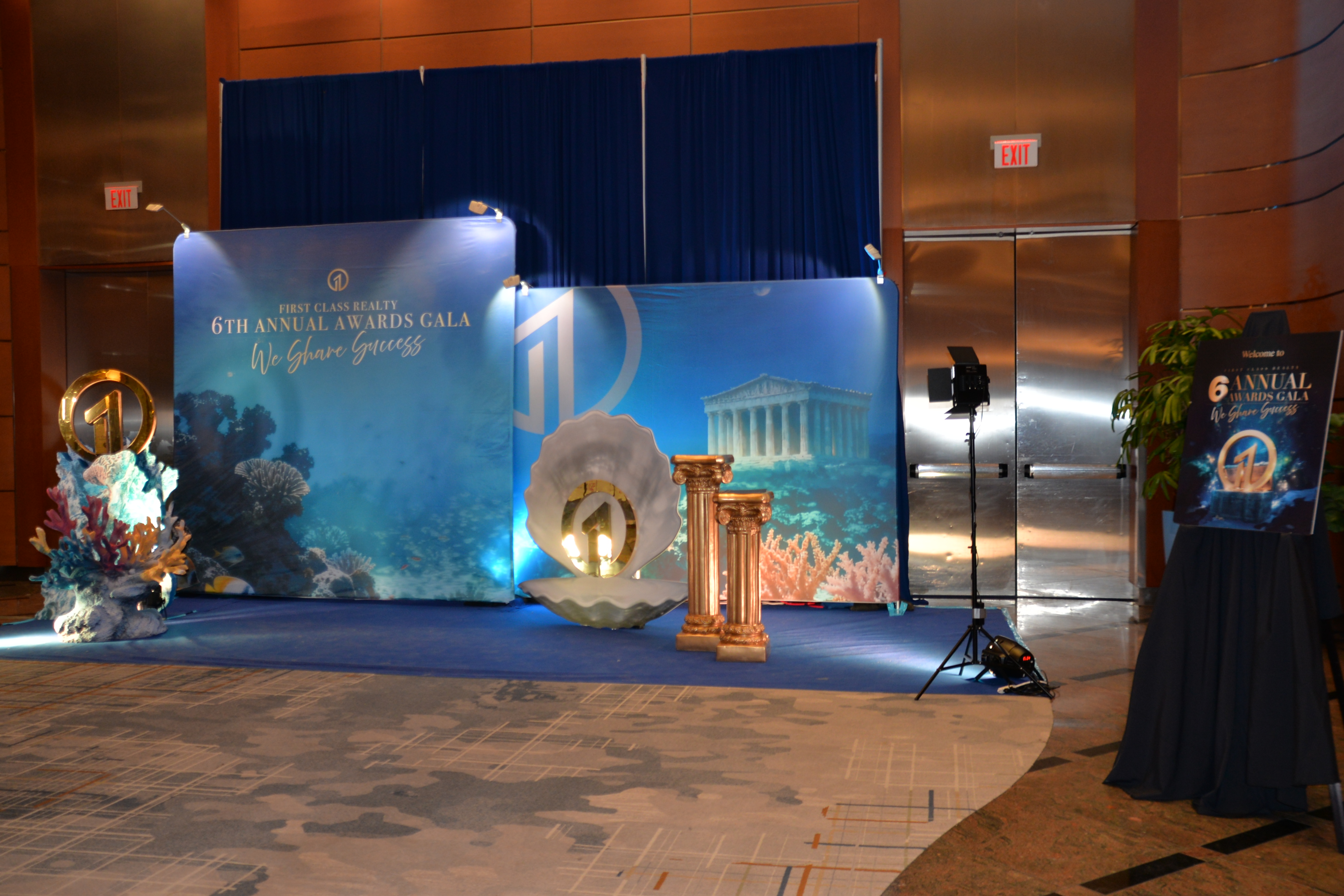 ���ɰٴ� ȺӢ���ס�����o���ŵ������������߰佱����¡�ؾ�