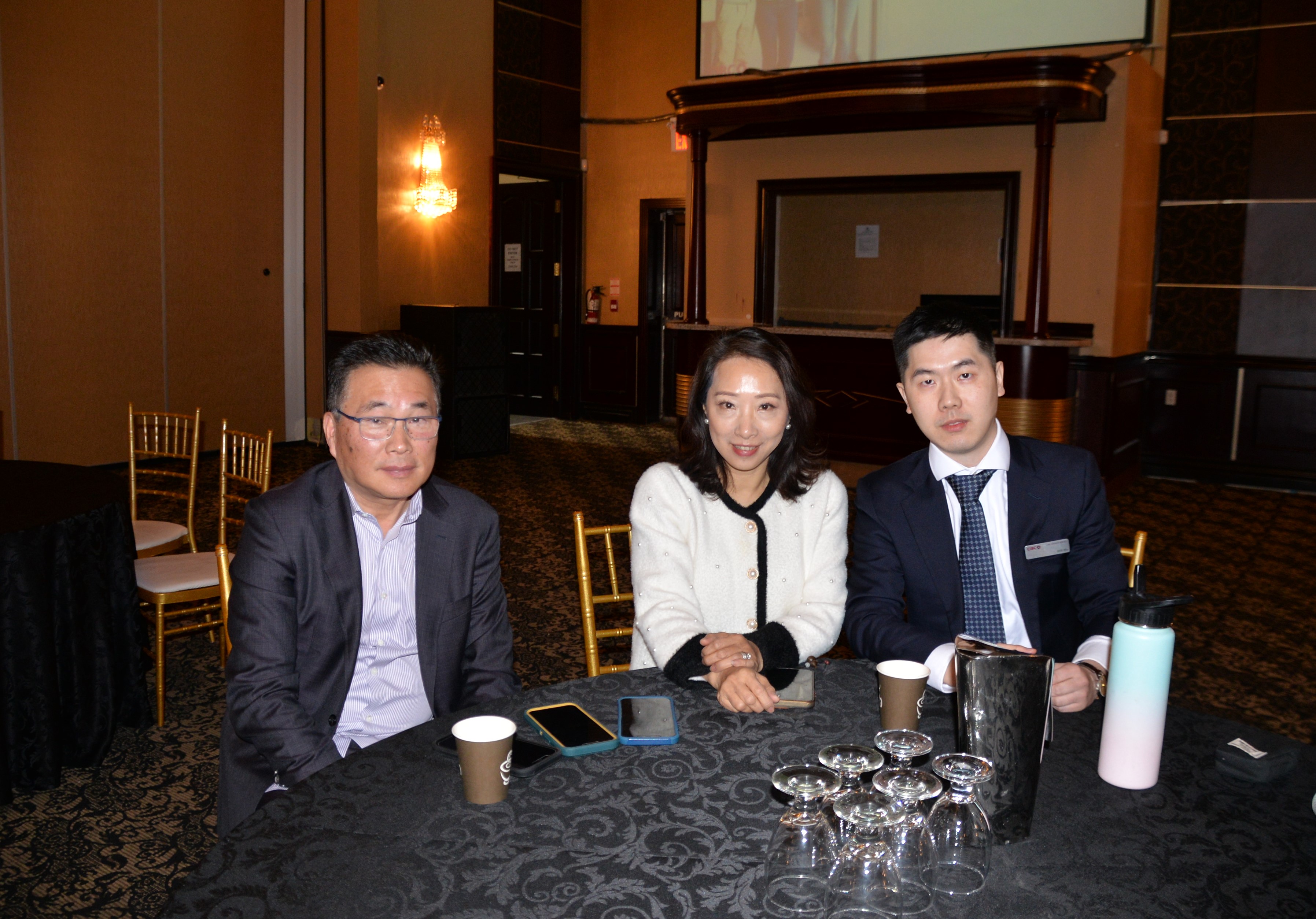 Ħʯ������CIBC�ɹ��ٰ����ֻṲ����סլ����ҵ��������ʱ��!