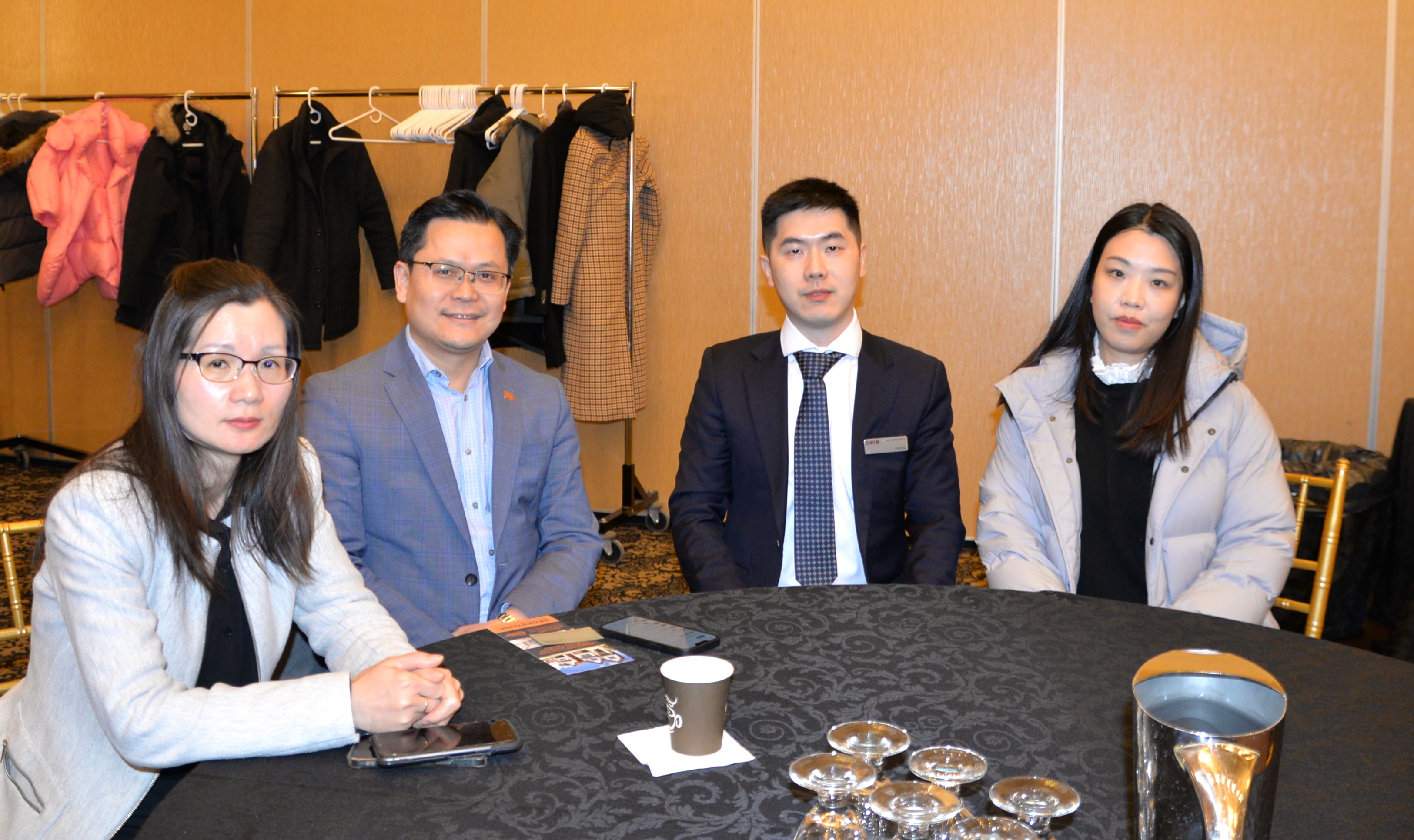 Ħʯ������CIBC�ɹ��ٰ����ֻṲ����סլ����ҵ��������ʱ��!