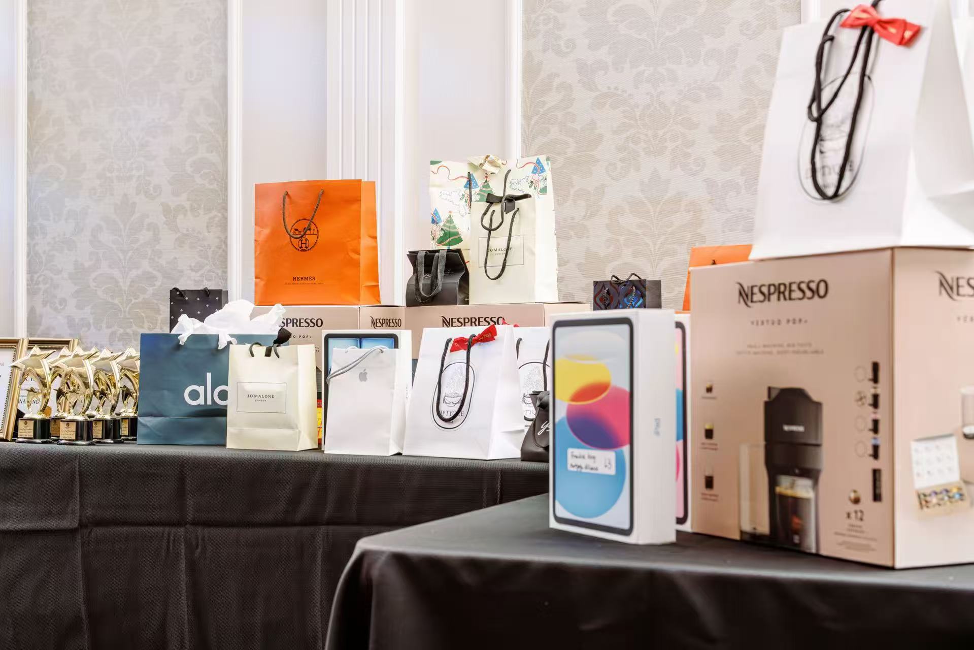 �������ء� ��������|HC Realty��������������ʢ��Բ����Ļ