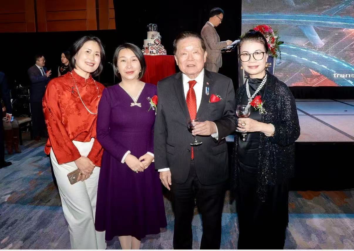 ʮ��ͬ�ġ�����δ���������н���Э��ʮ������ư佱ʢ��¡�ؾ���