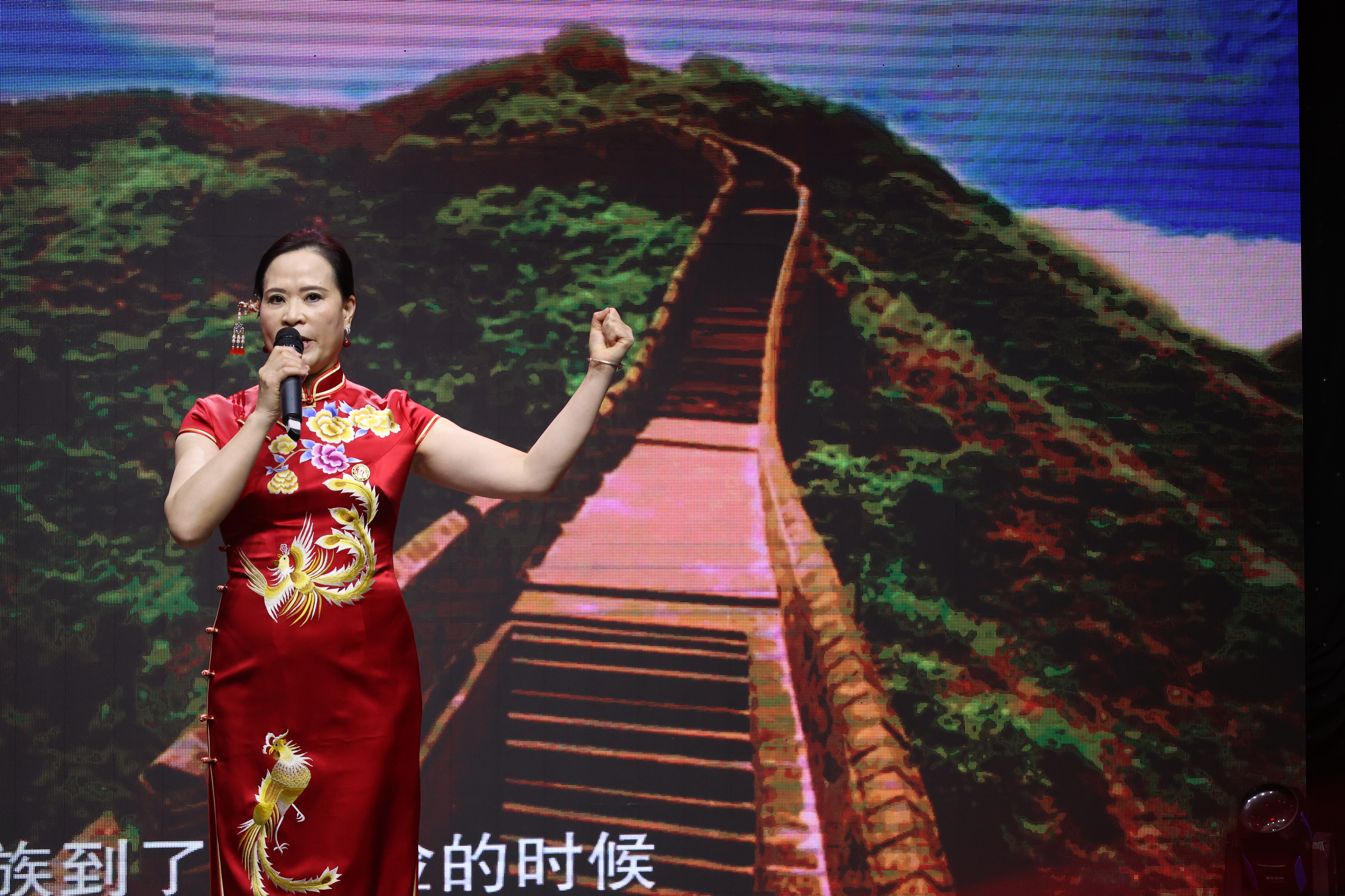 ��ʮ���� �ٺ����ţ����ô��й�רҵ��ŮЭ��¡����ף������ʮ��