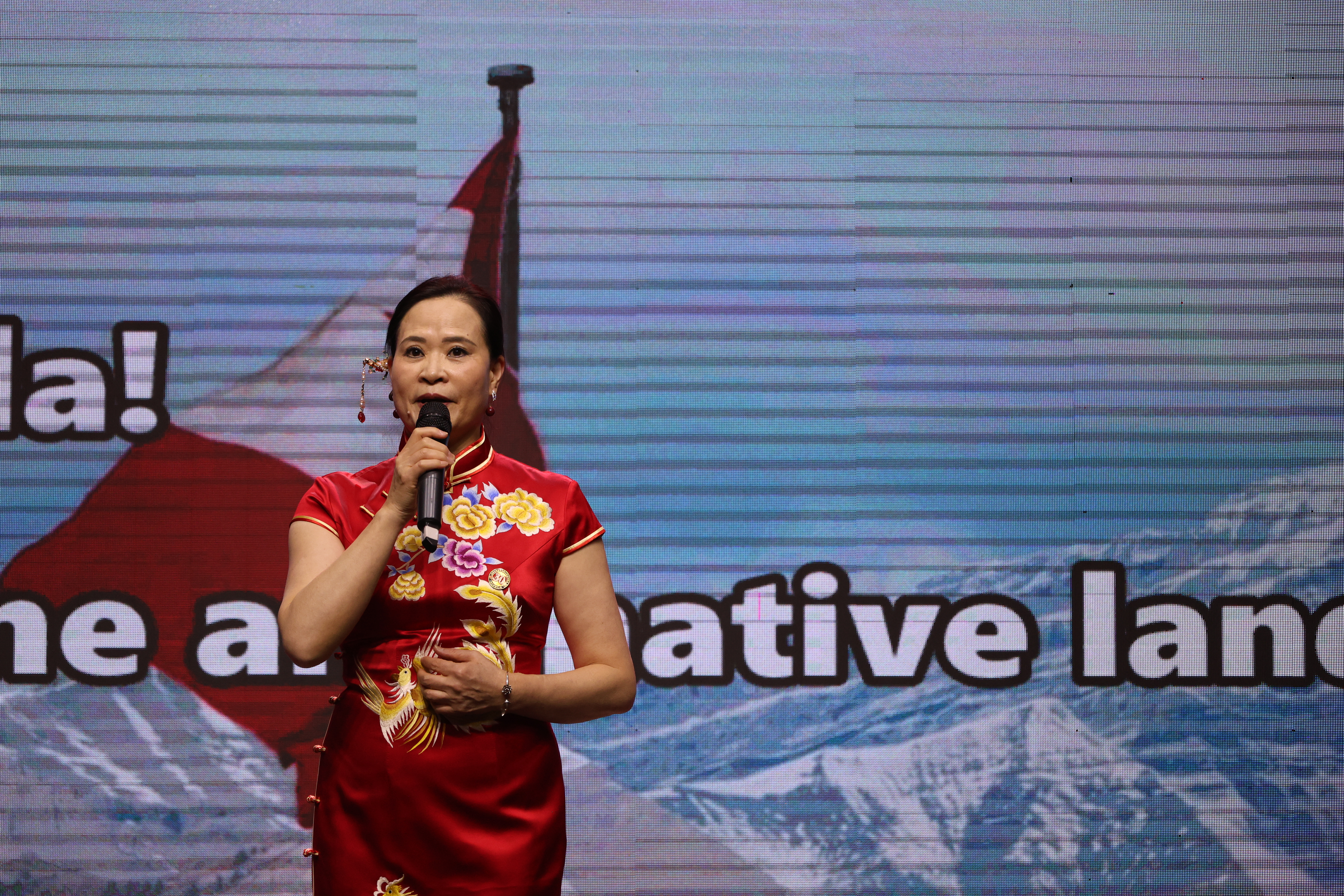 ��ʮ���� �ٺ����ţ����ô��й�רҵ��ŮЭ��¡����ף������ʮ��