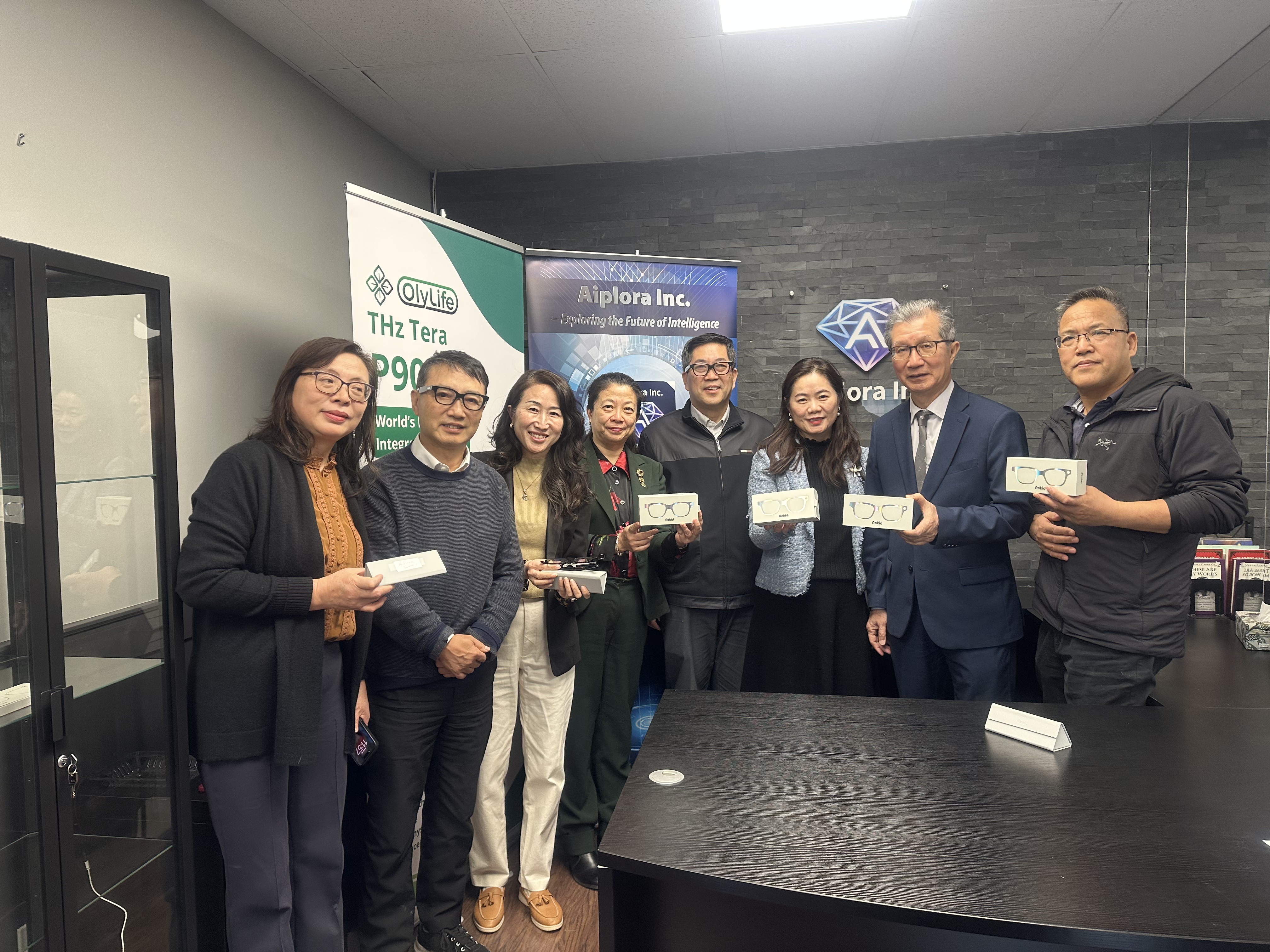 ����и��г��¹��Ρ�����Ա����壩����Aiplora Inc.