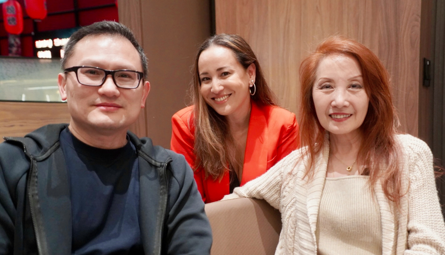 Asian Dragon Buffet��֮��ʢ��ҵ����λ��������ºع���ʢ��