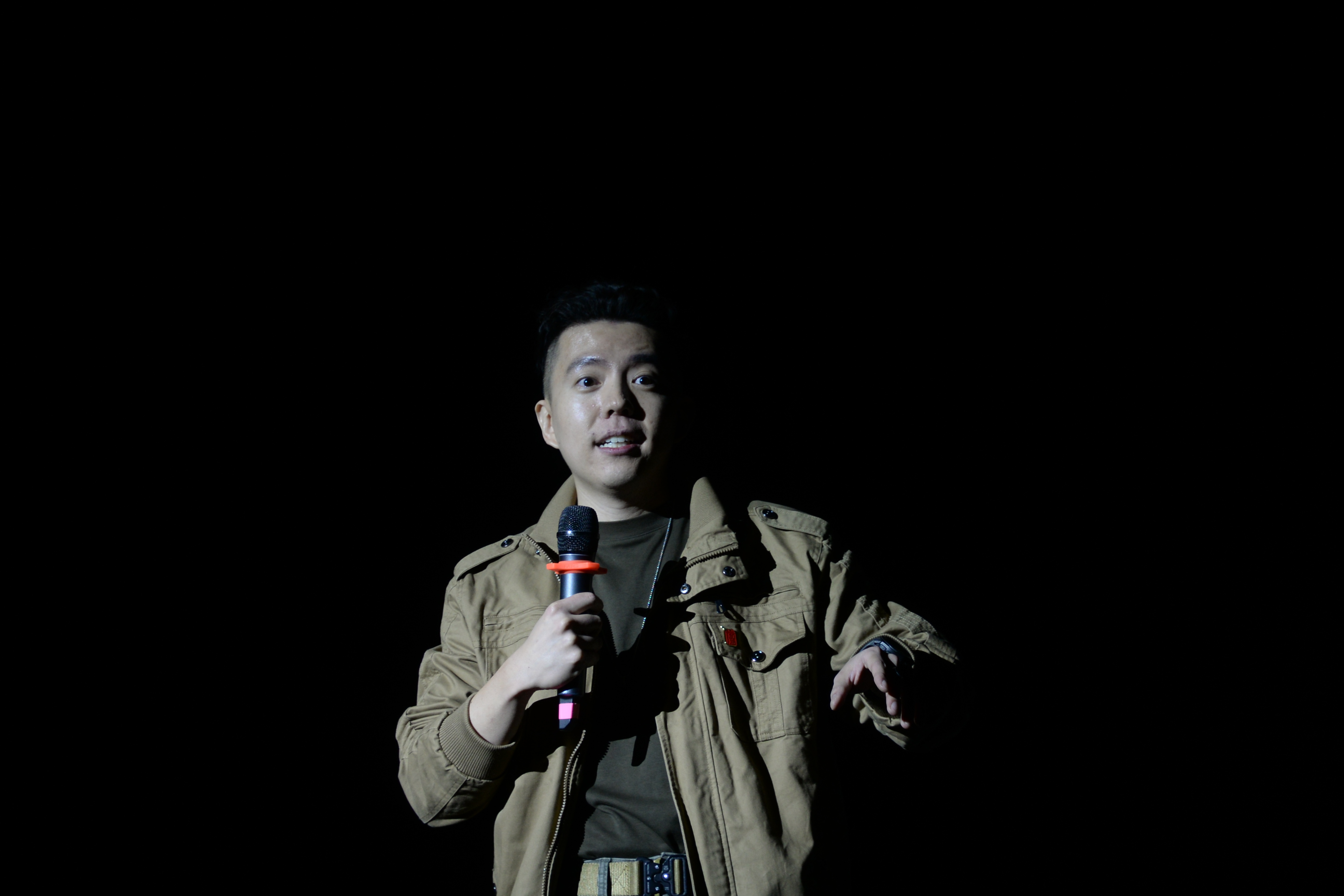 ը��һ��Ӣ���������ġ��ո���׶ࣺȫ���Ʒ����ⳡ�ݳ�̫����