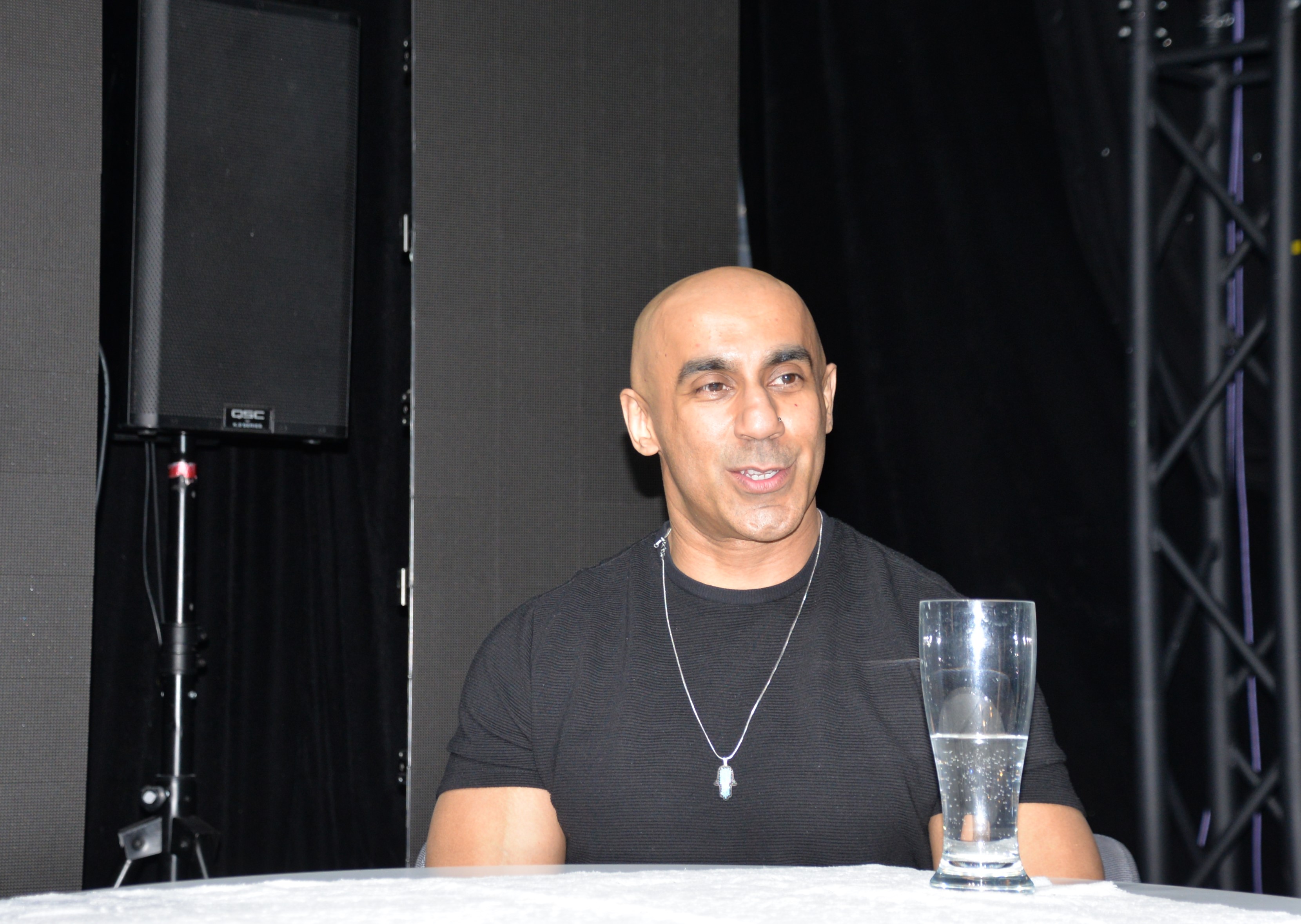 ը��һ��Ӣ���������ġ��ո���׶ࣺȫ���Ʒ����ⳡ�ݳ�̫����