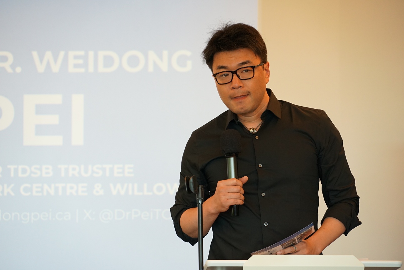 裴卫东医生宣布竞选连任多伦多教育局教育委员