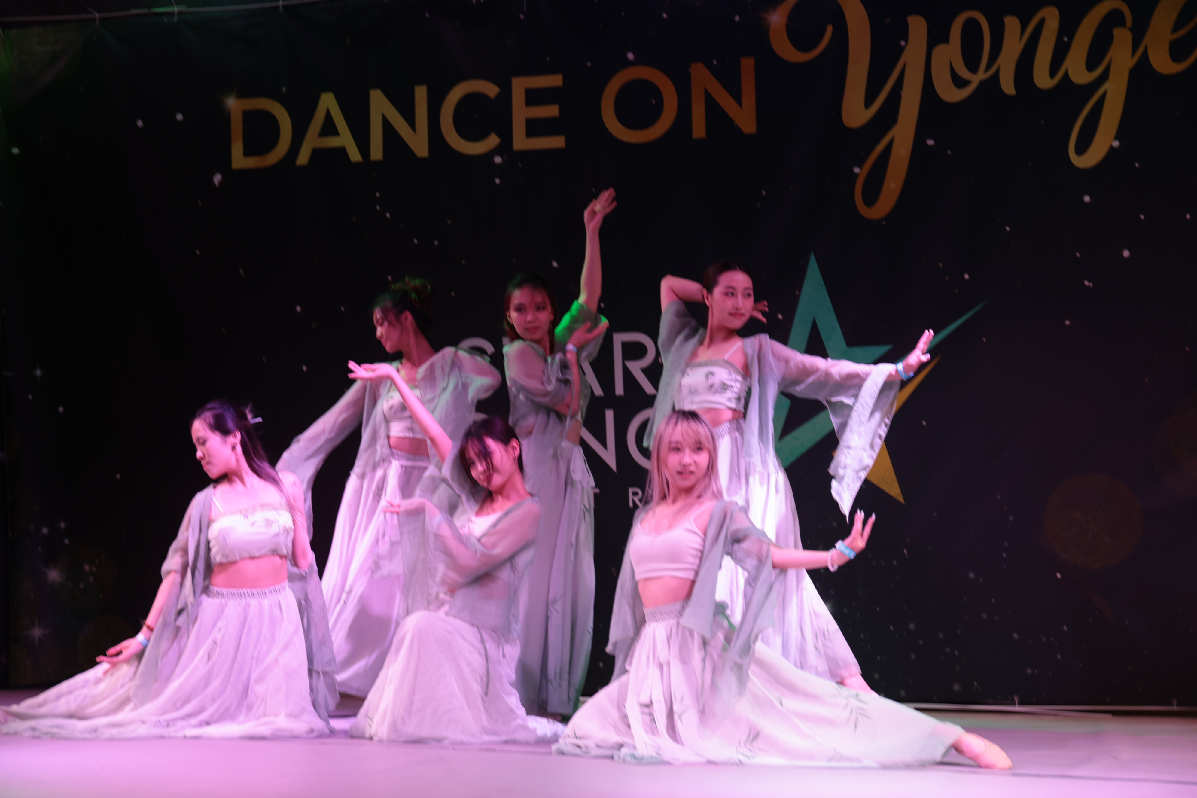 ��Լ�����������Ѽ��껪���ˣ�Dance on Yonge 2026ǿ�ƻع�