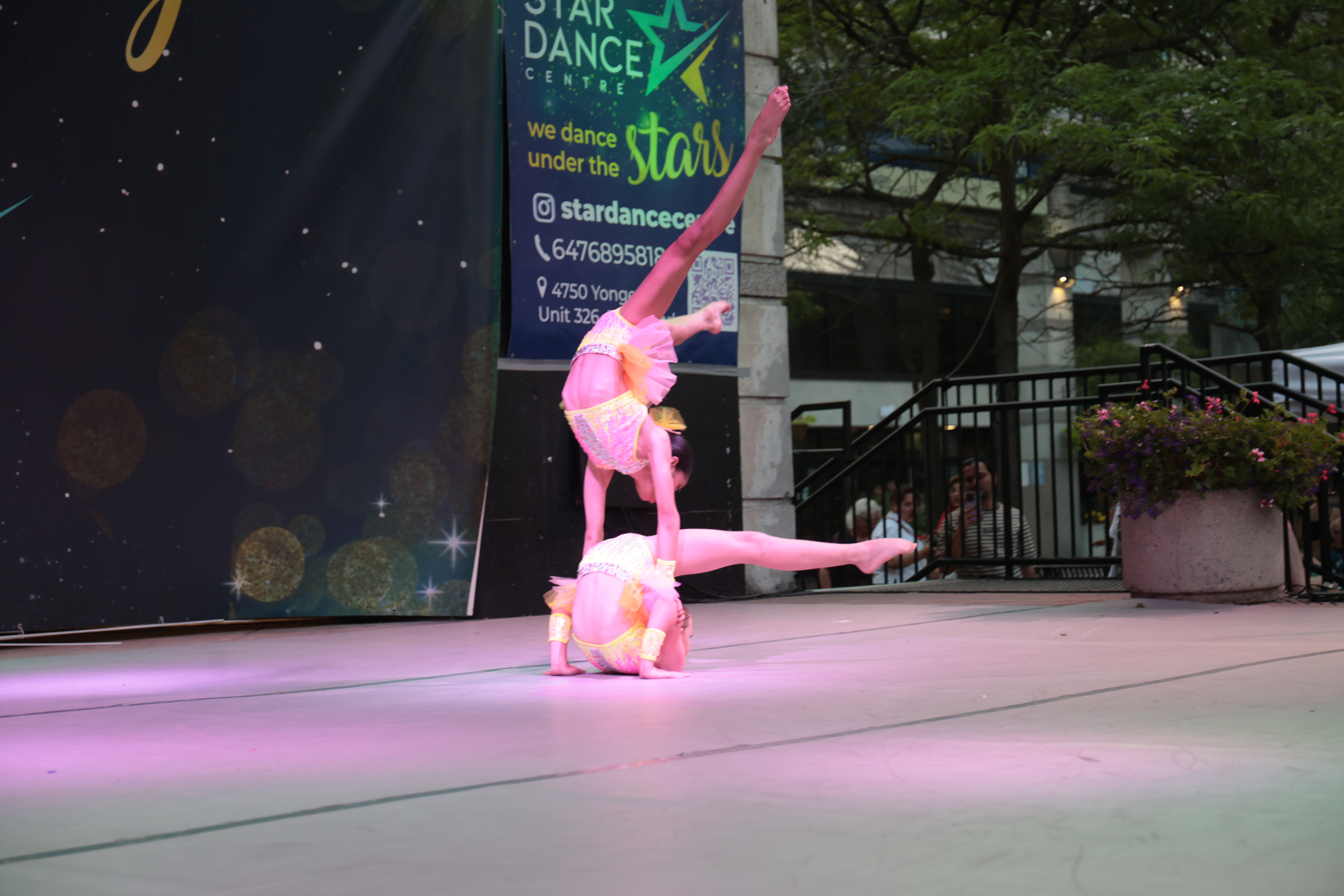 ��Լ�����������Ѽ��껪���ˣ�Dance on Yonge 2026ǿ�ƻع�