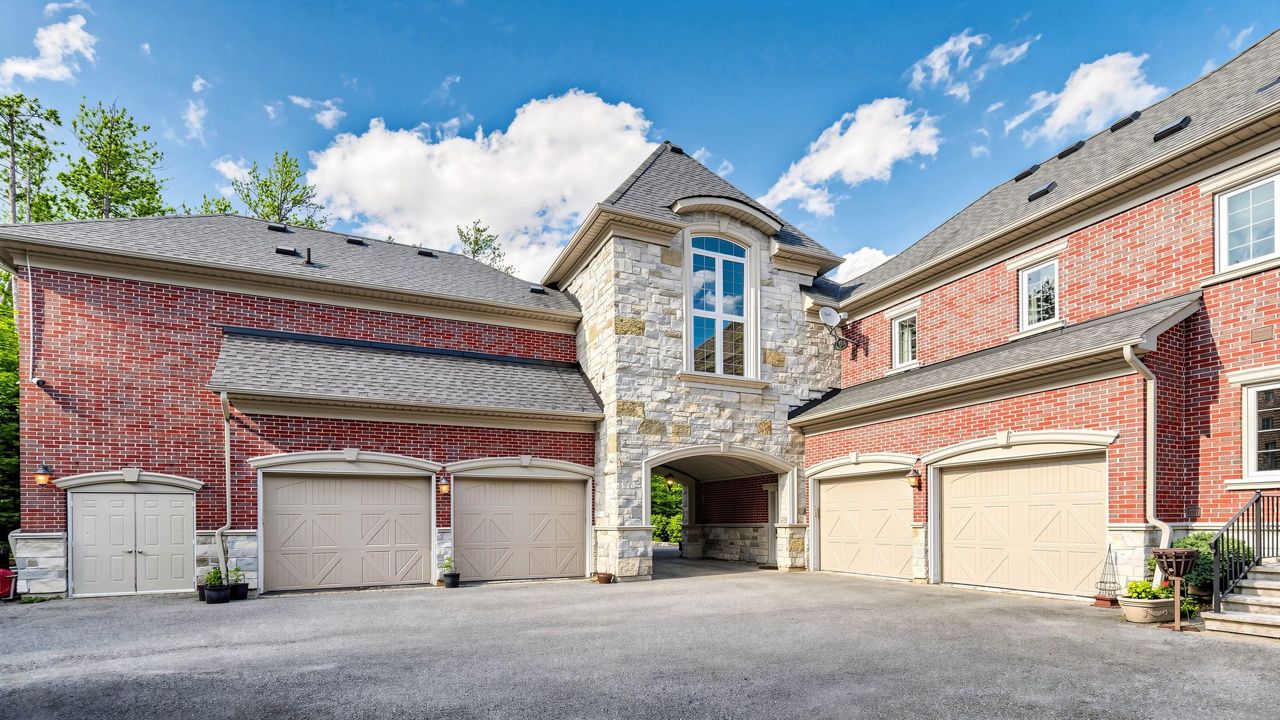 迷人的森林庄园——29 Moraine Forest Trail. Whit-Church Stouf