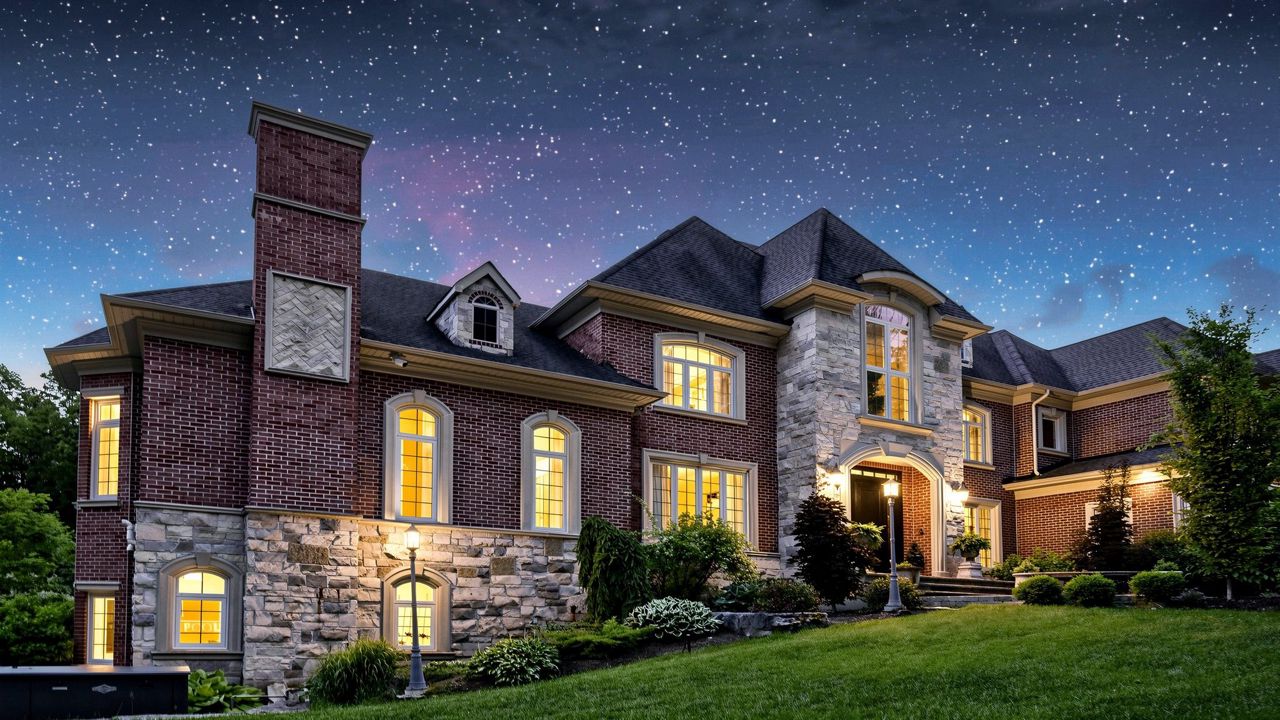 迷人的森林庄园——29 Moraine Forest Trail. Whit-Church Stouf