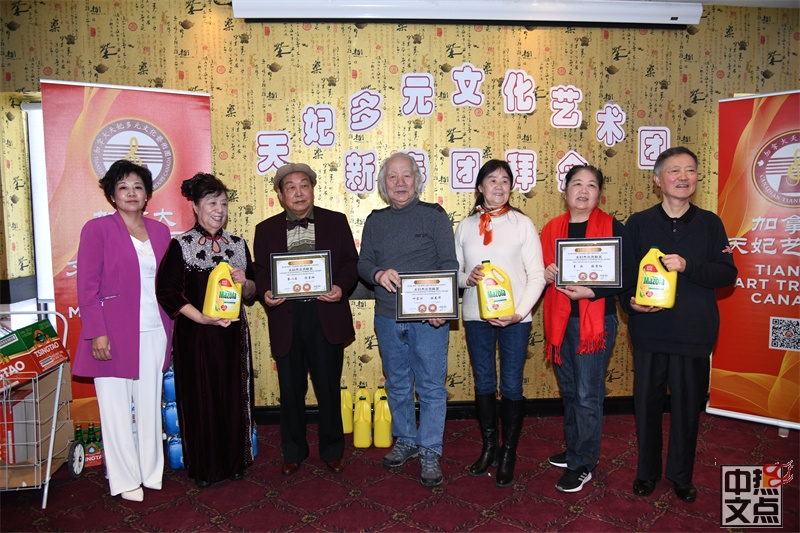 沐浴恩惠 载歌载舞颂妈祖 喜迎新春 欢声笑语在天妃