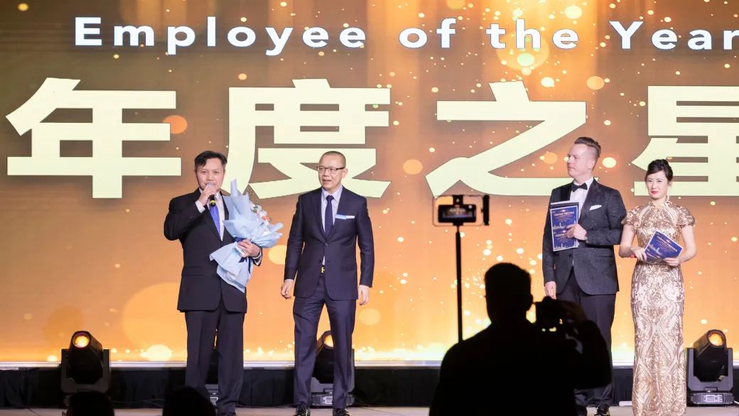 十载春华秋实,今朝景行泰然