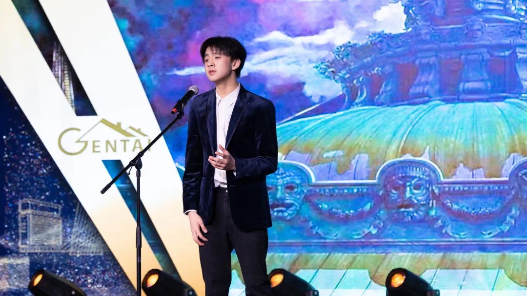 十载春华秋实,今朝景行泰然