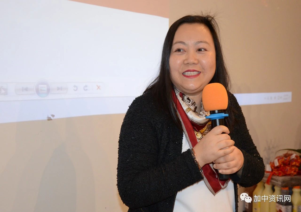 携手互助中老年新年联欢座谈会圆满举行