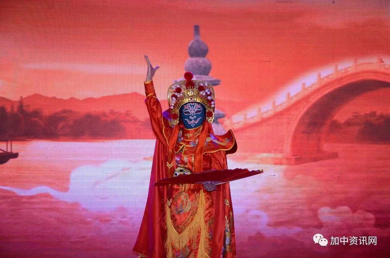 加拿大华人地产金融总商会2023慈善表彰新春晚宴隆重举行