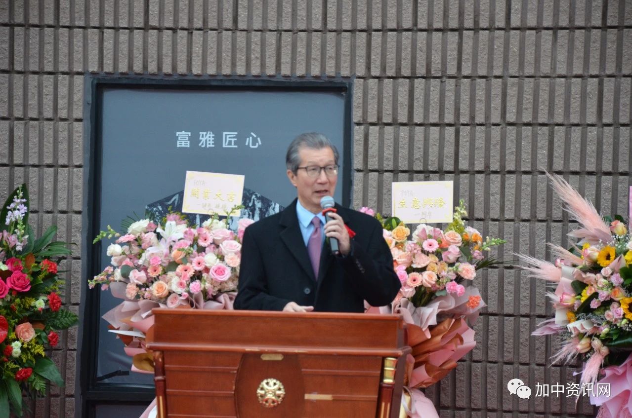 热烈祝贺富雅FOYA全屋定制旗舰店盛大开业!