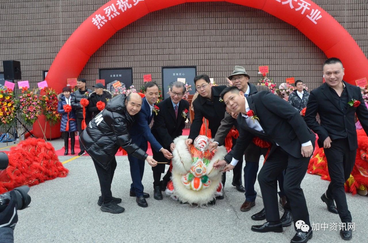 热烈祝贺富雅FOYA全屋定制旗舰店盛大开业!