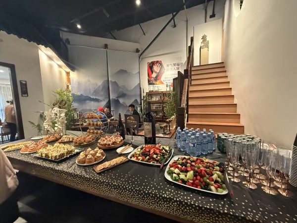 赋能未来链接力量 —- 加拿大人脉资源对接中心暨人脉私人会所盛