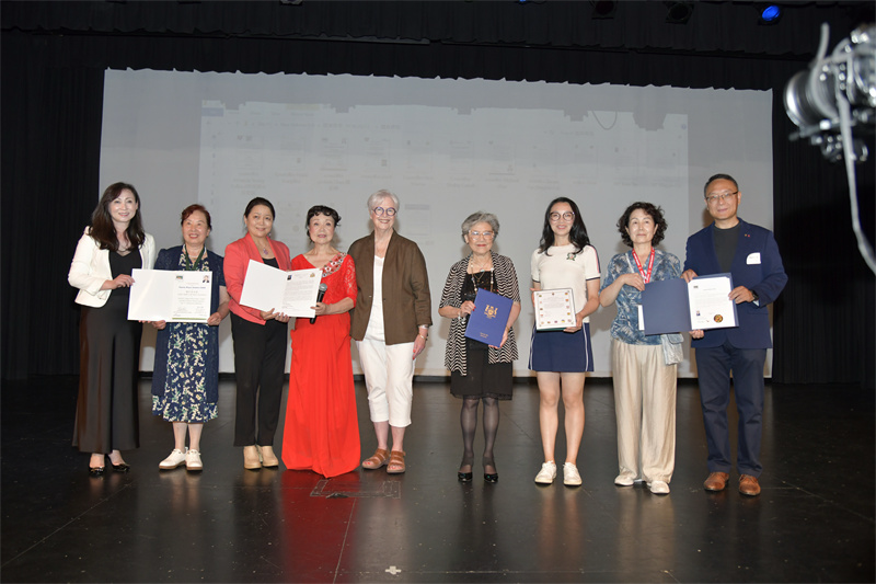 枫叶俱乐部举办居家养老项目义工颁奖暨俱乐部成立十五周年庆典