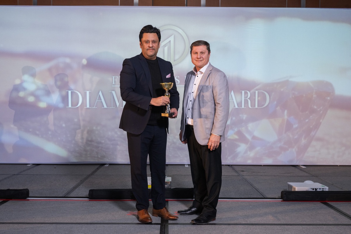 ��o���ŵ������������߰佱����¡�ؾ��У��������������ӽ�