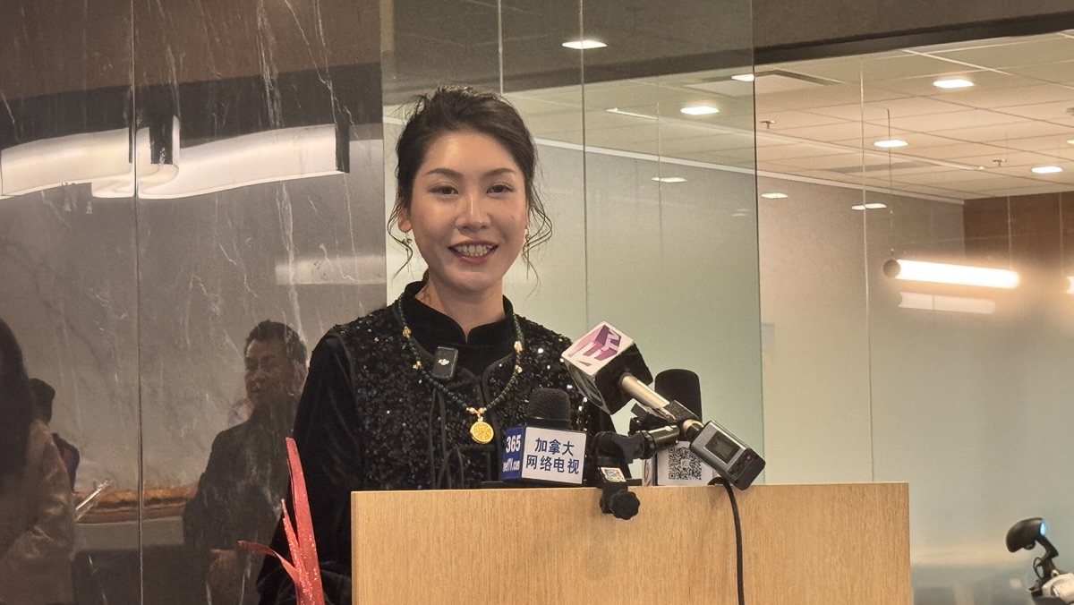 ���׶ഺ���̻����2��14-15���𺳿��� ����ζ�컨�塱�ع飡