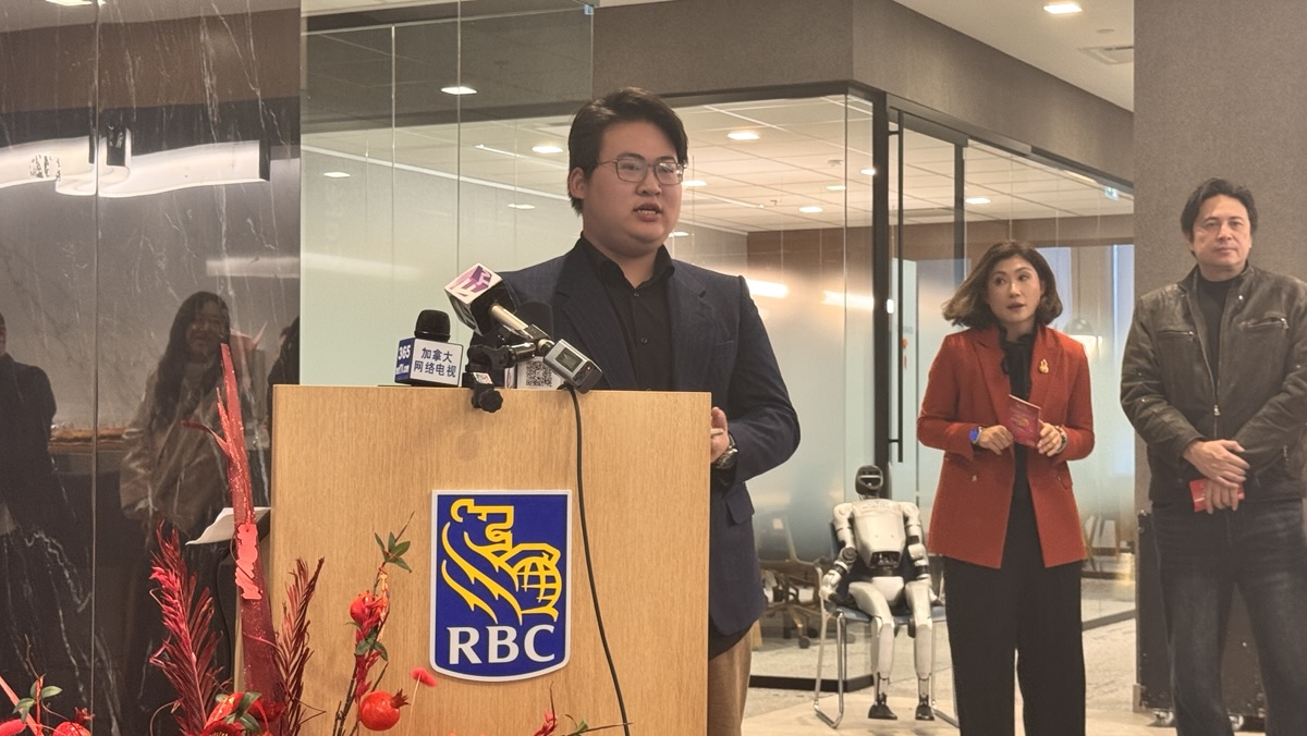 ���׶ഺ���̻����2��14-15���𺳿��� ����ζ�컨�塱�ع飡