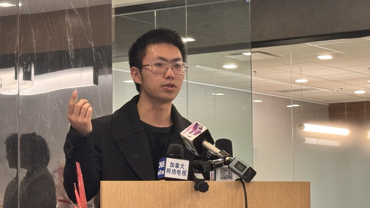 ���׶ഺ���̻����2��14-15���𺳿��� ����ζ�컨�塱�ع飡