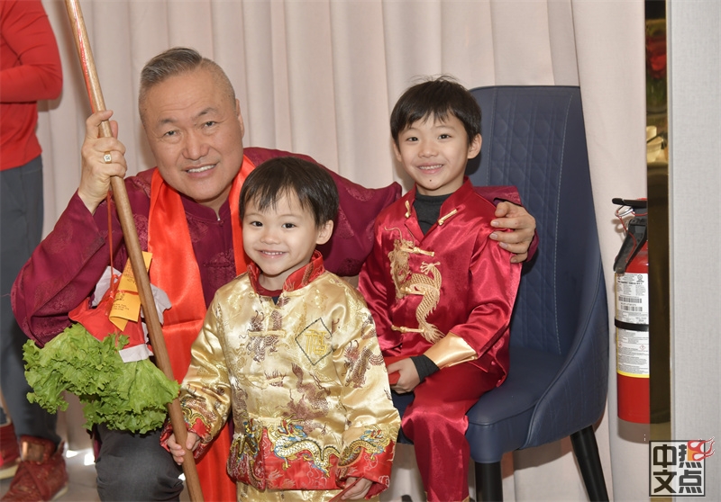 37�ط���ͬ�����������³�-���ۼ����ܲ�½����Яȫ��Ա��������