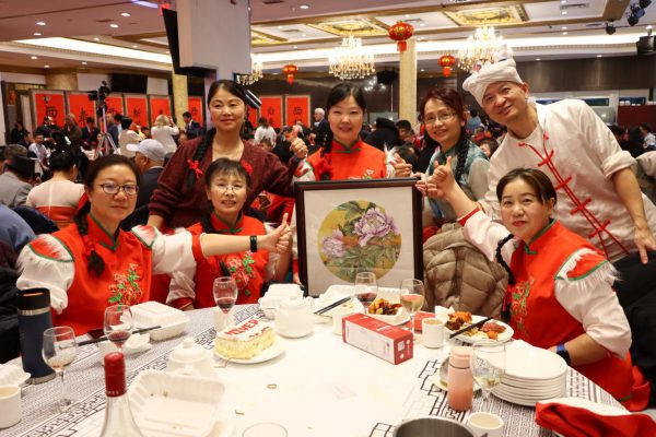 根在三秦·情满加国 — 加拿大陕西同乡会二十五周年庆典圆满举行