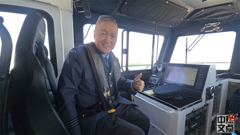 香港航空团荣誉少校陆炳雄三次获邀参与皮尔区警察局警察总长体验