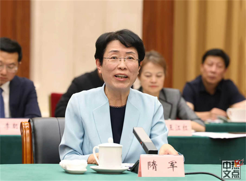 “侨连五洲·七彩云南”第22届东盟华商会昆明隆重举行,陆炳雄应